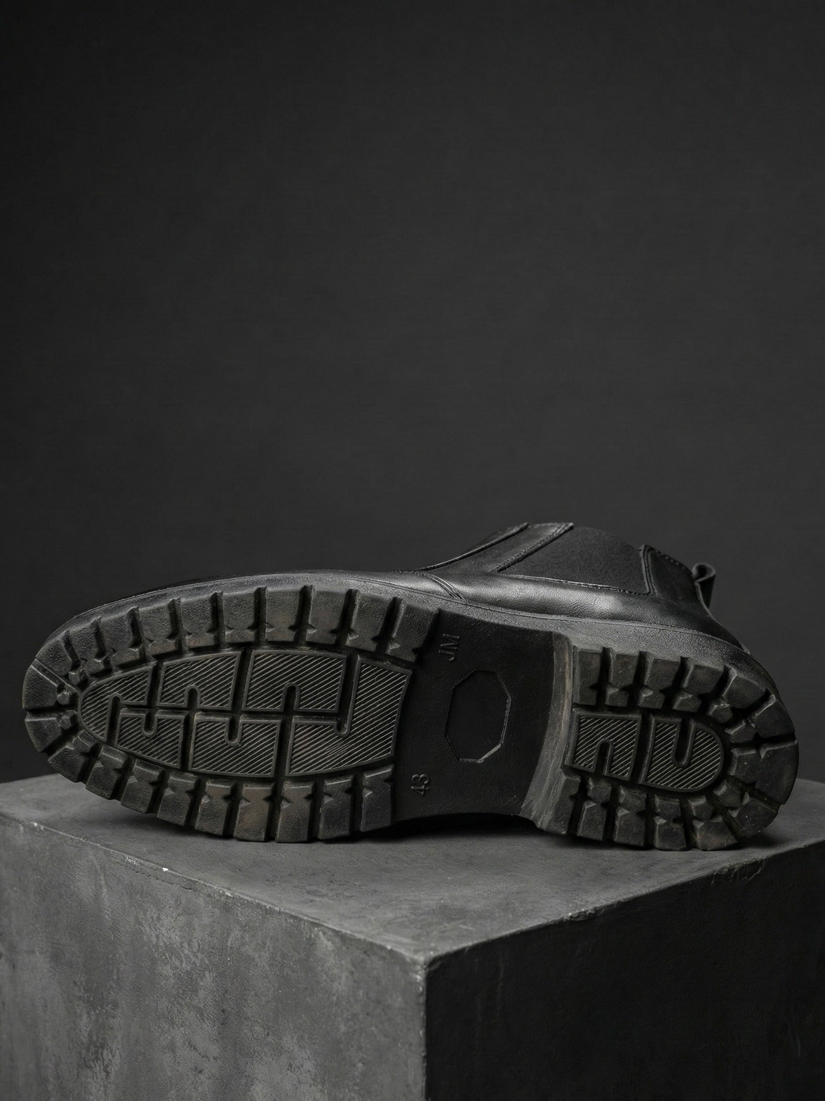 Leather Chunky Chelsea Boots