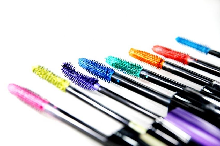 Waterproof Mascara with Green Tea & Beeswax – Mineral Oil Free Lash Defining Gel